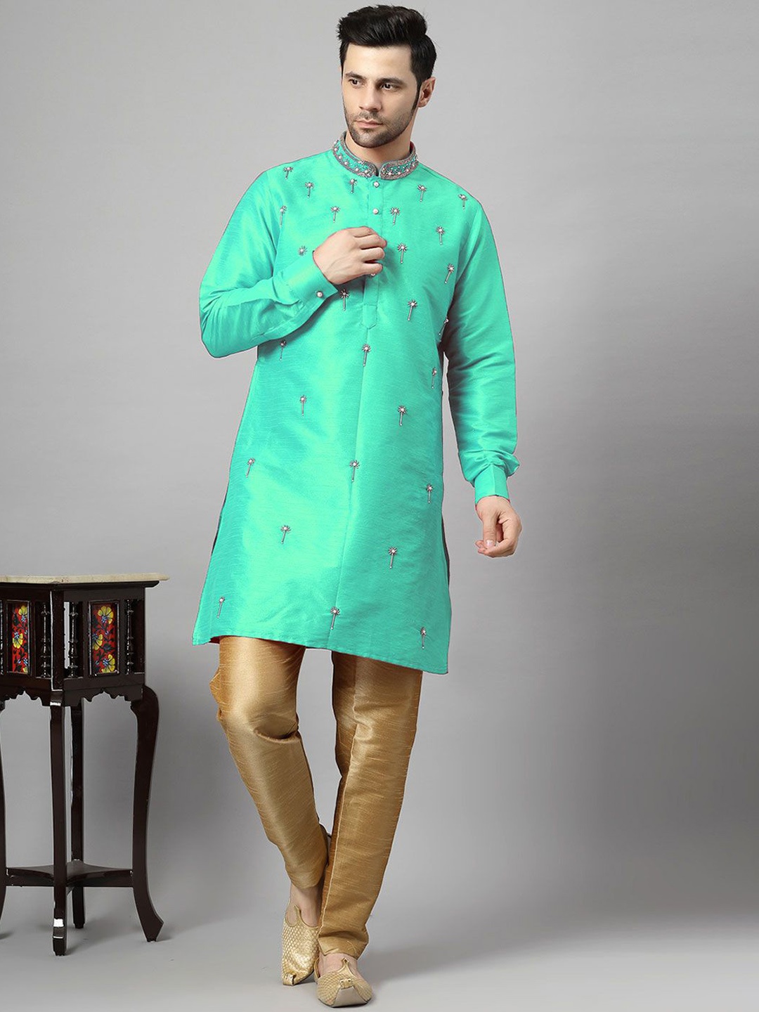 Utsav Fashion Floral Embroidered Beads and Stones Art Silk Straight Kurta with Trousers, Sea green
Utsav Fashion Floral Embroidered Beads and Stones Art Silk Straight Kurta with Trousers, Sea green