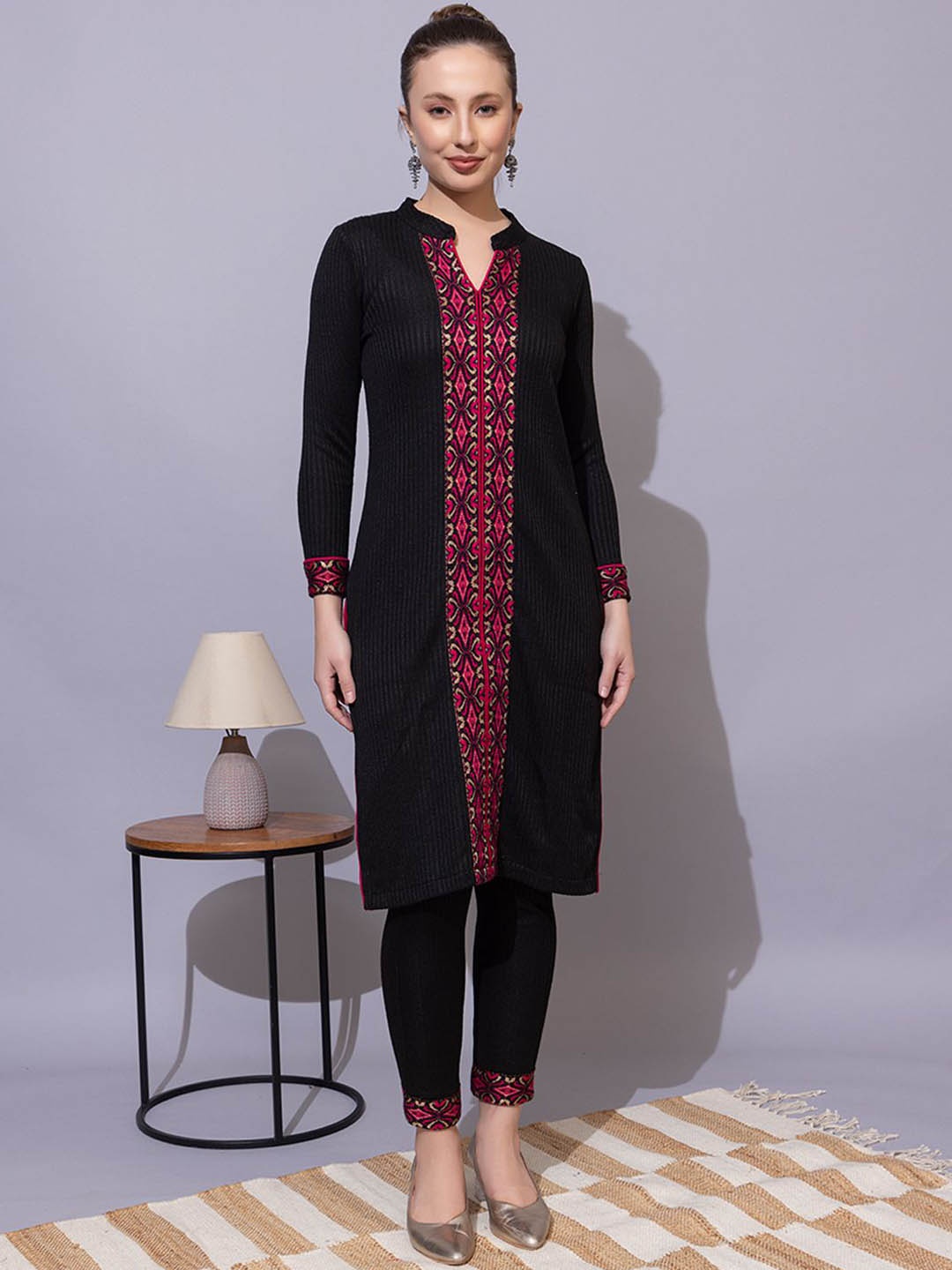 KEIKO Ethnic Motifs Woven Design Mandarin Collar Acrylic Straight Kurta with Trousers, Black
KEIKO Ethnic Motifs Woven Design Mandarin Collar Acrylic Straight Kurta with Trousers, Black