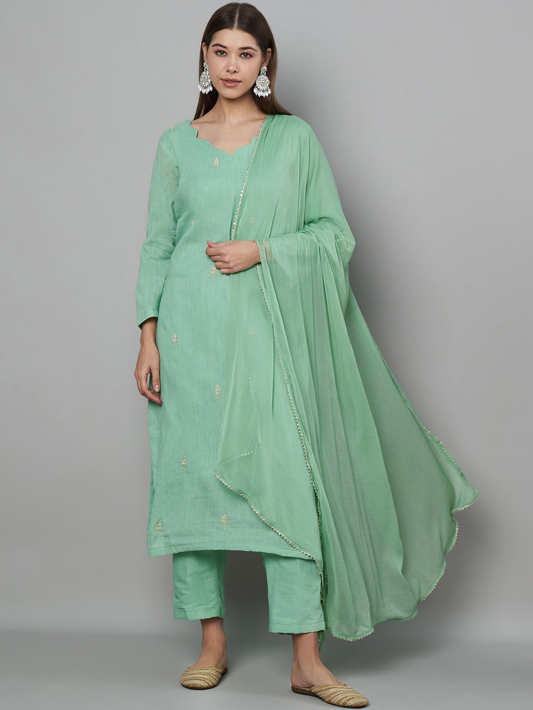 BCZ Style Floral Embroidered Sweetheart Neck Pure Cotton Kurta With Trousers & Dupatta, Green
BCZ Style Floral Embroidered Sweetheart Neck Pure Cotton Kurta With Trousers & Dupatta, Green
