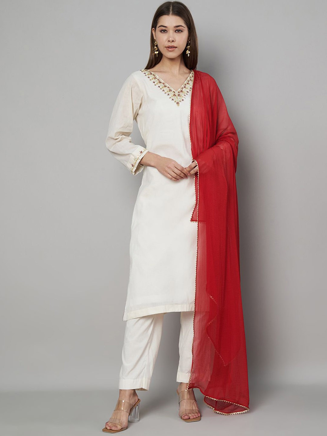 BCZ Style Floral Embroidered V-Neck Pure Cotton Kurta With Trousers & Dupatta, Beige
BCZ Style Floral Embroidered V-Neck Pure Cotton Kurta With Trousers & Dupatta, Beige