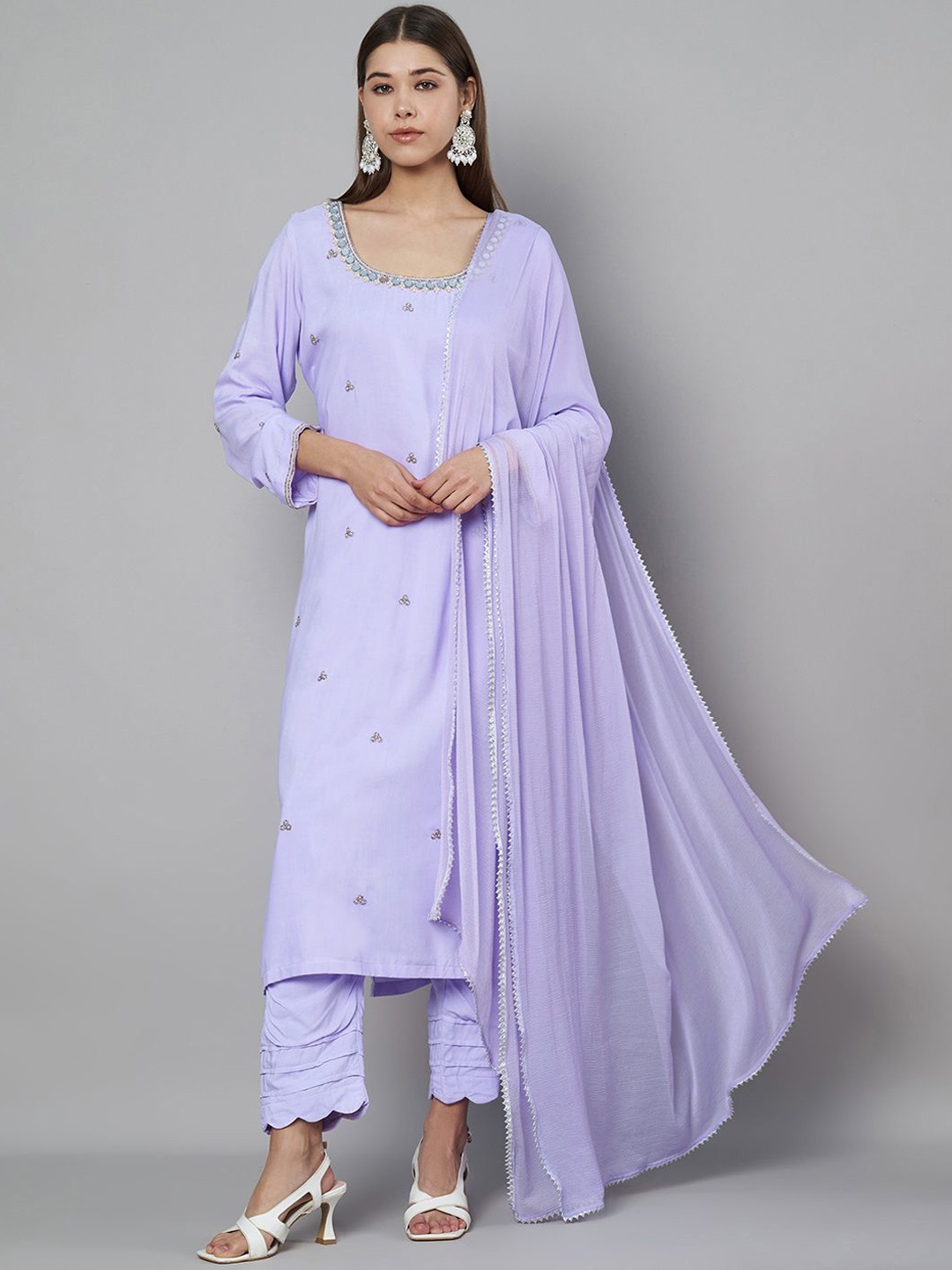 BCZ Style Floral Embroidered Sweetheart Neck Straight Kurta With Trousers & Dupatta, Lavender
BCZ Style Floral Embroidered Sweetheart Neck Straight Kurta With Trousers & Dupatta, Lavender