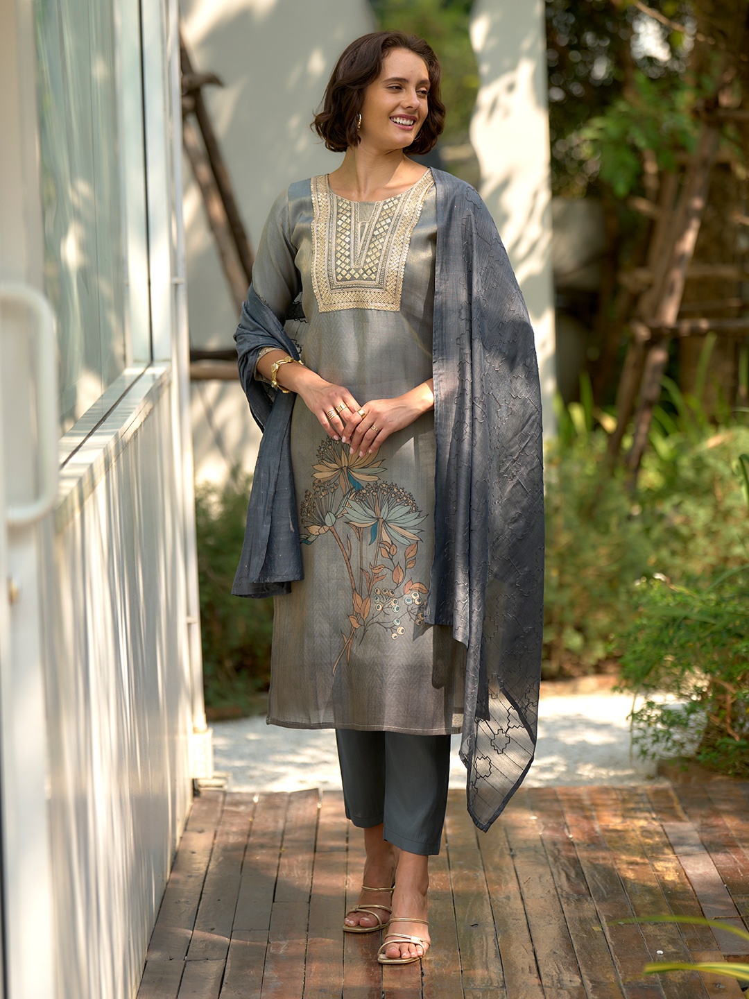 SHREE LAXMINARAYAN EXPORT Embroidered Notch Neck Straight Kurta With Trousers And Dupatta, Beige
SHREE LAXMINARAYAN EXPORT Embroidered Notch Neck Straight Kurta With Trousers And Dupatta, Beige