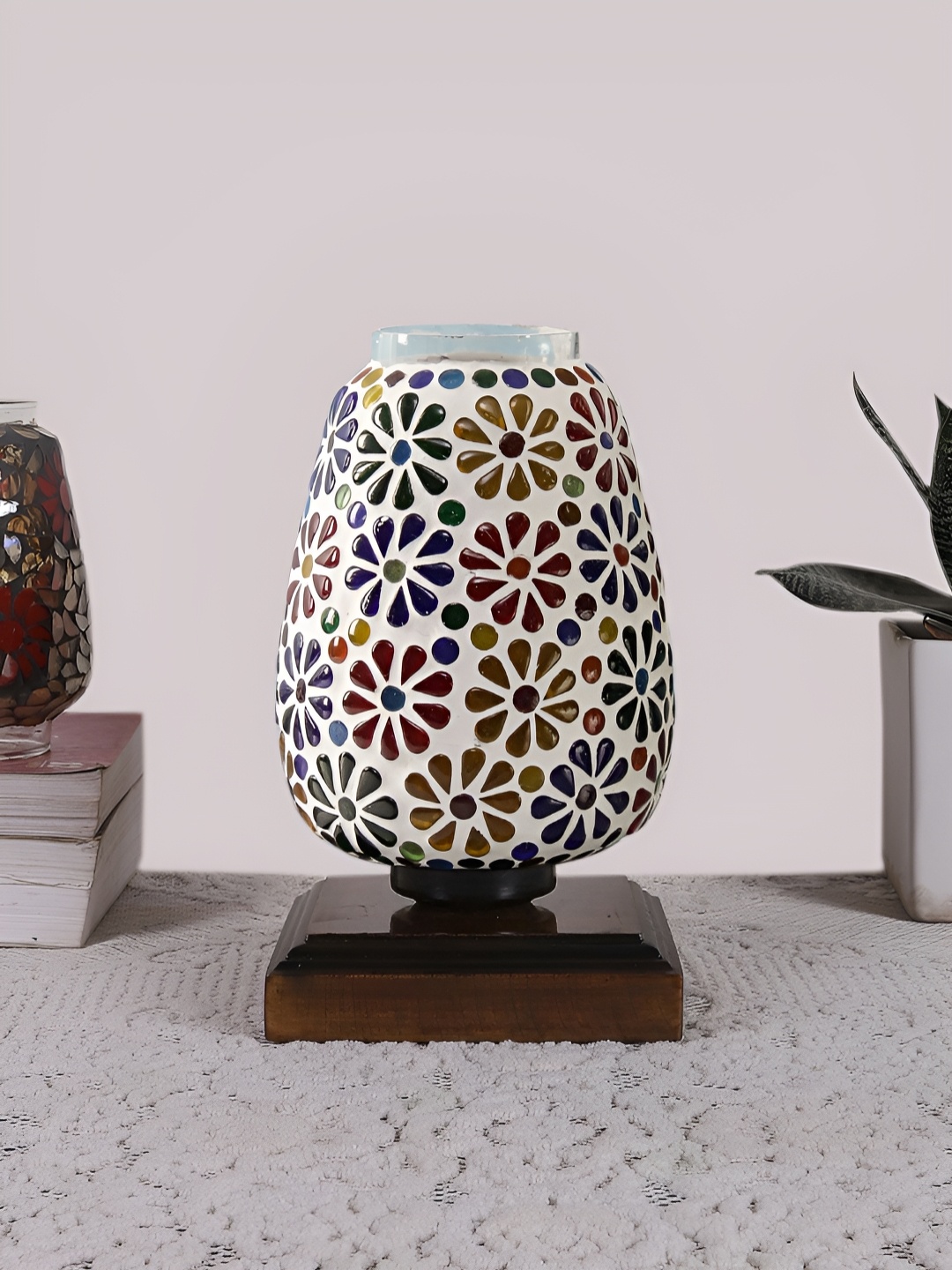 Devansh White & Brown Textured Abstract Shaped Glass Table Lamp With Wooden Base
Devansh White & Brown Textured Abstract Shaped Glass Table Lamp With Wooden Base