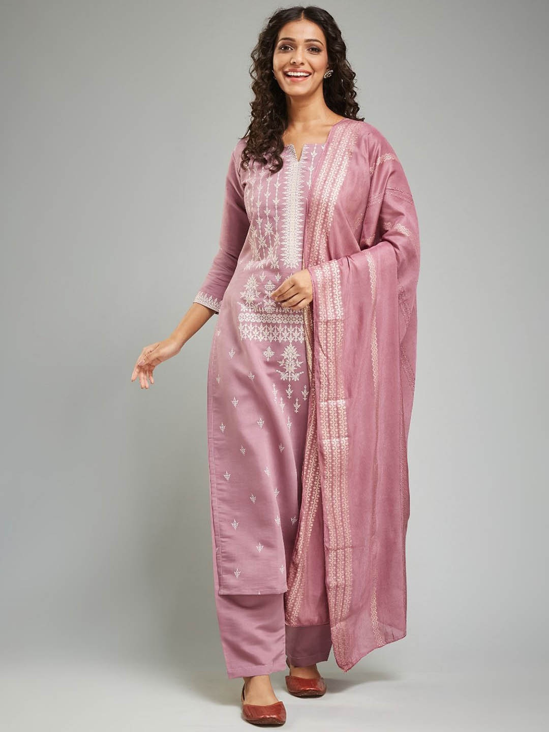 Shatanuvart Export Printed Notch Neck Chanderi Straight Kurta With Trouser & Dupatta, Pink
Shatanuvart Export Printed Notch Neck Chanderi Straight Kurta With Trouser & Dupatta, Pink