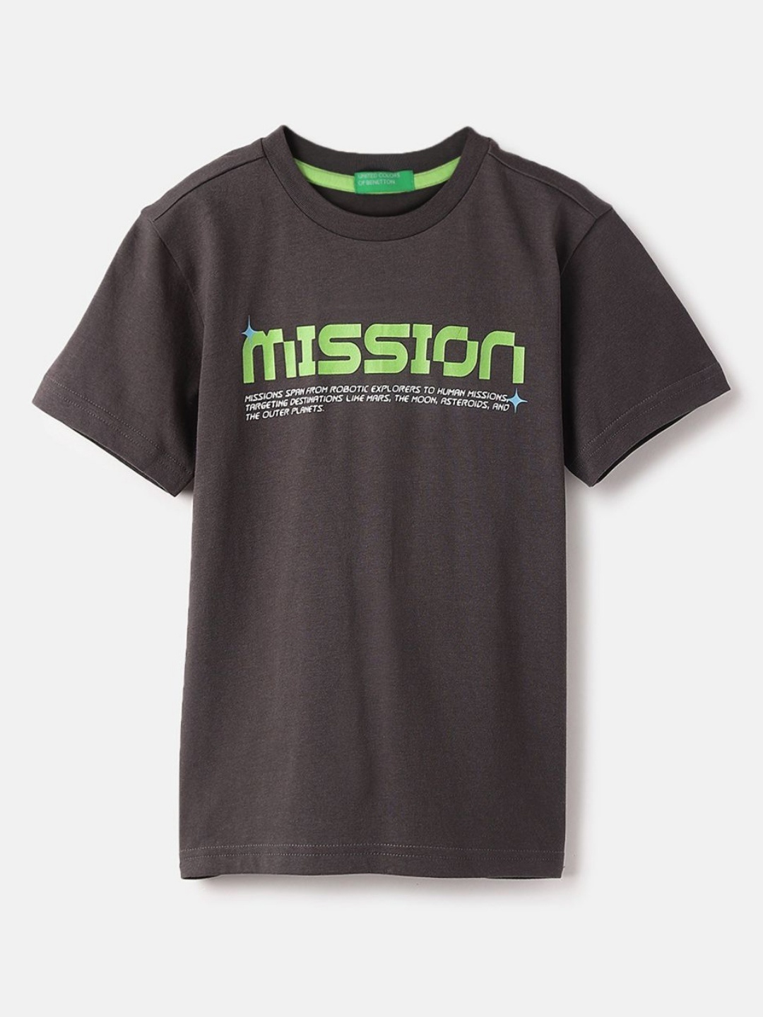 United Colors of Benetton Boys Typography Printed Pure Cotton Applique T-shirt, Charcoal
United Colors of Benetton Boys Typography Printed Pure Cotton Applique T-shirt, Charcoal