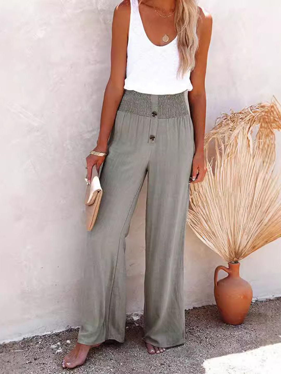 StyleCast Women Pleated Regular Fit Trouser, Grey
StyleCast Women Pleated Regular Fit Trouser, Grey