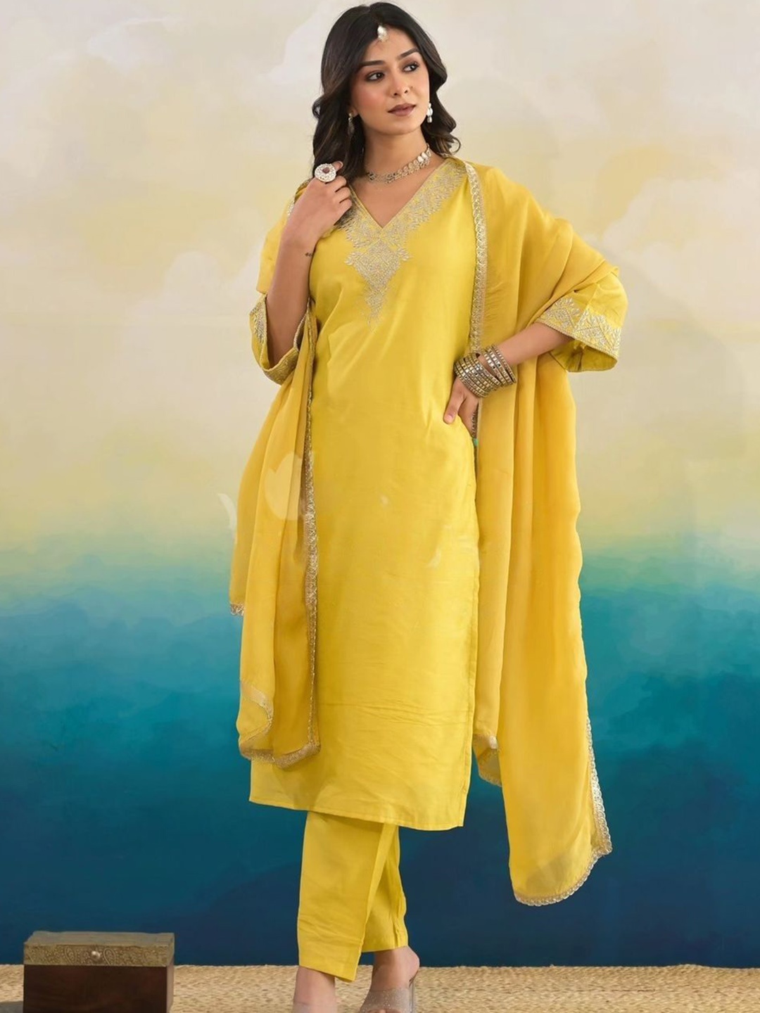 KALINI Floral Embroidered Chanderi Silk V-Neck Straight Kurta With Trousers And Dupatta, Yellow
KALINI Floral Embroidered Chanderi Silk V-Neck Straight Kurta With Trousers And Dupatta, Yellow