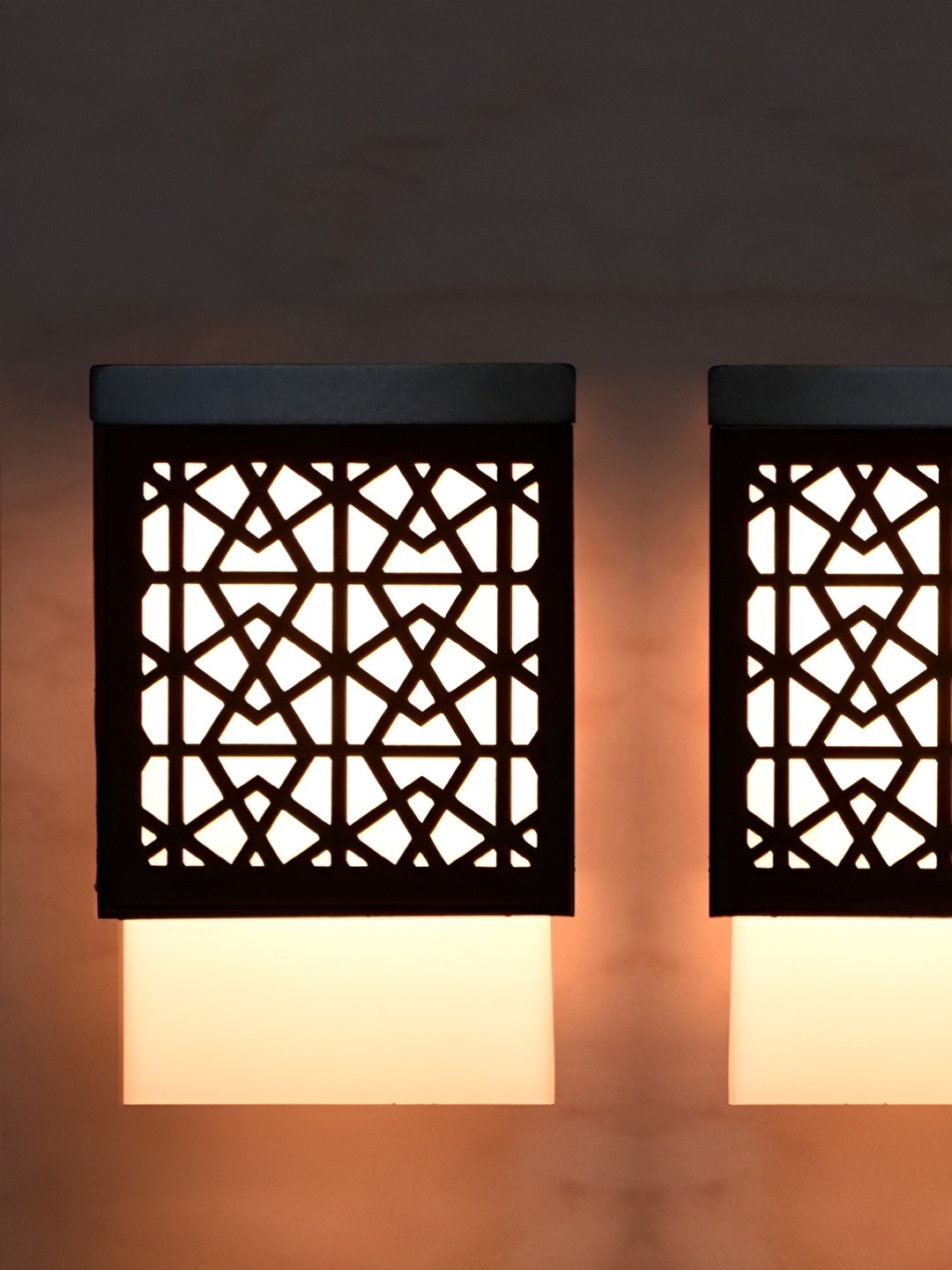 Gojeeva Black and White 2 Pieces Wooden Textured Rectangle Shaped Contemporary Wall Lamps
Gojeeva Black and White 2 Pieces Wooden Textured Rectangle Shaped Contemporary Wall Lamps
