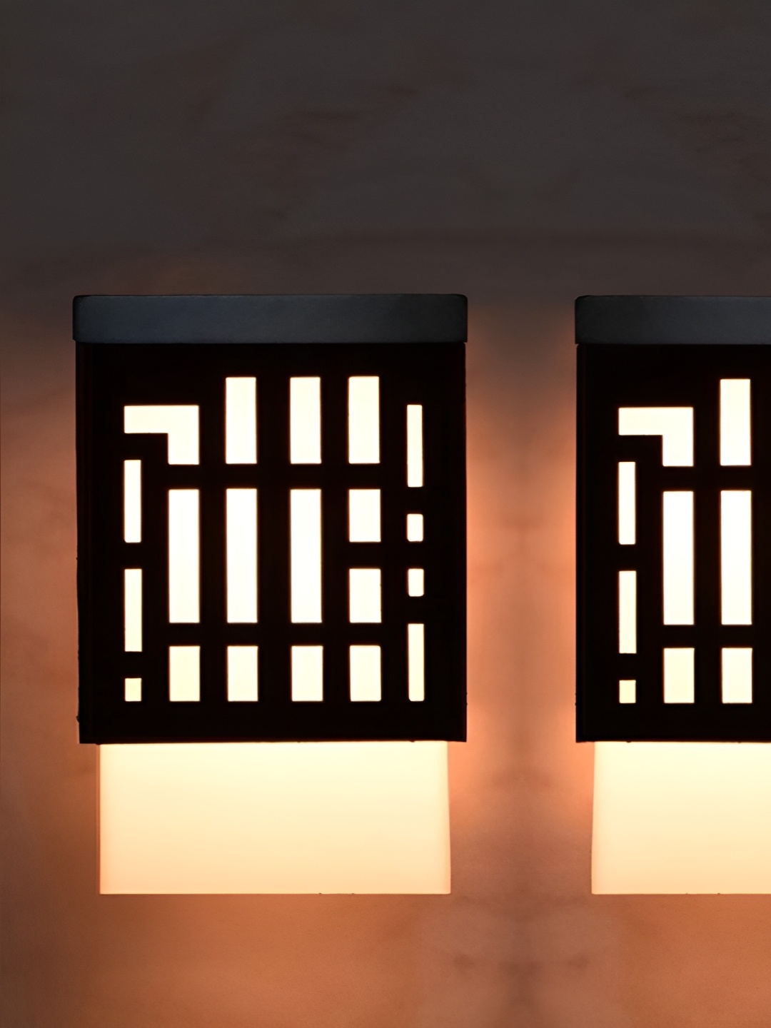 Gojeeva Black & White 2 Pieces Textured Wooden Square Shaped Contemporary Ceiling Lamps
Gojeeva Black & White 2 Pieces Textured Wooden Square Shaped Contemporary Ceiling Lamps