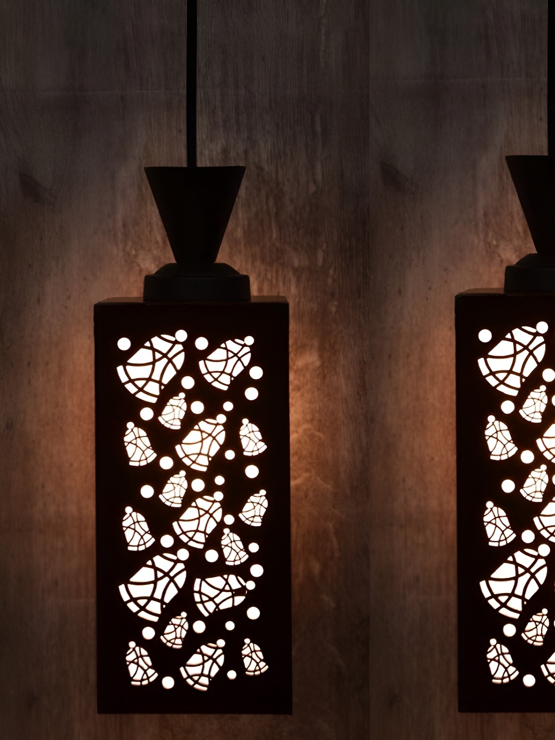 Gojeeva Black and White 2 Pieces Wooden Textured Rectangle Shaped Contemporary Wall Lamps
Gojeeva Black and White 2 Pieces Wooden Textured Rectangle Shaped Contemporary Wall Lamps