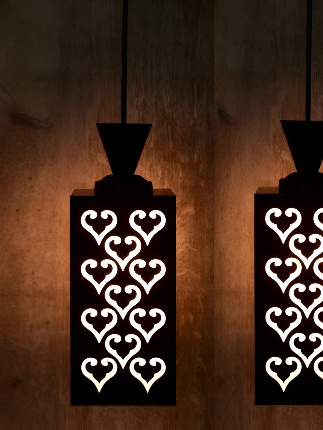 Gojeeva Black & White 2 Pieces Textured Rectangle Shaped Wooden Hanging Wall Lamps
Gojeeva Black & White 2 Pieces Textured Rectangle Shaped Wooden Hanging Wall Lamps