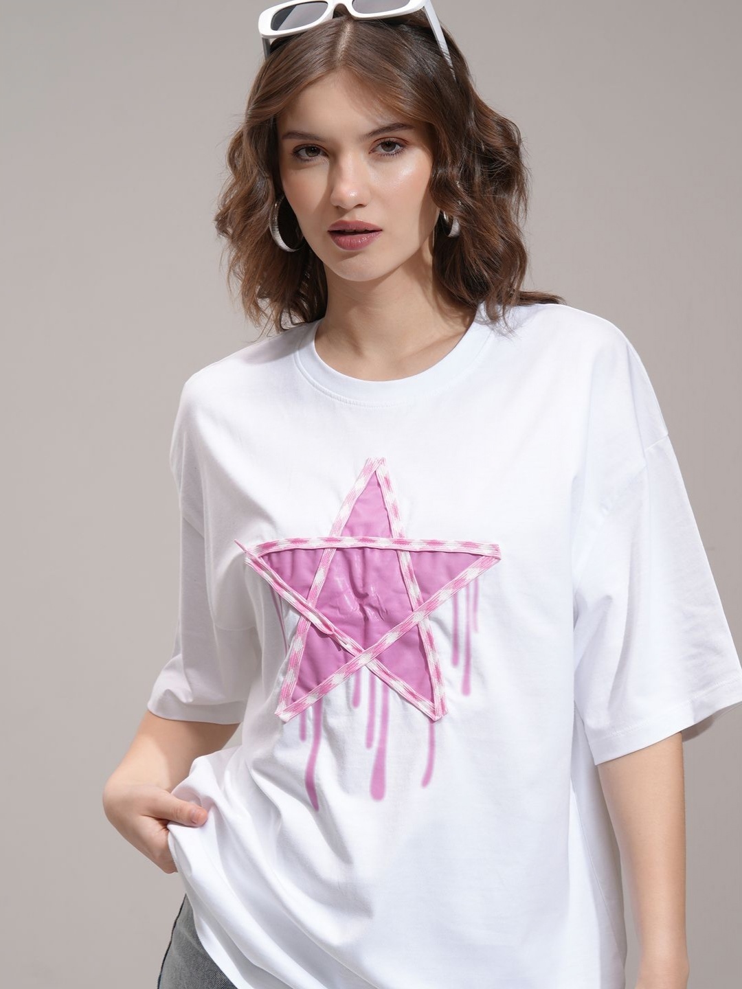 Street By Tokyo Talkies Women Embellished Drop Shoulder Oversized T-Shirt, White
Street By Tokyo Talkies Women Embellished Drop Shoulder Oversized T-Shirt, White