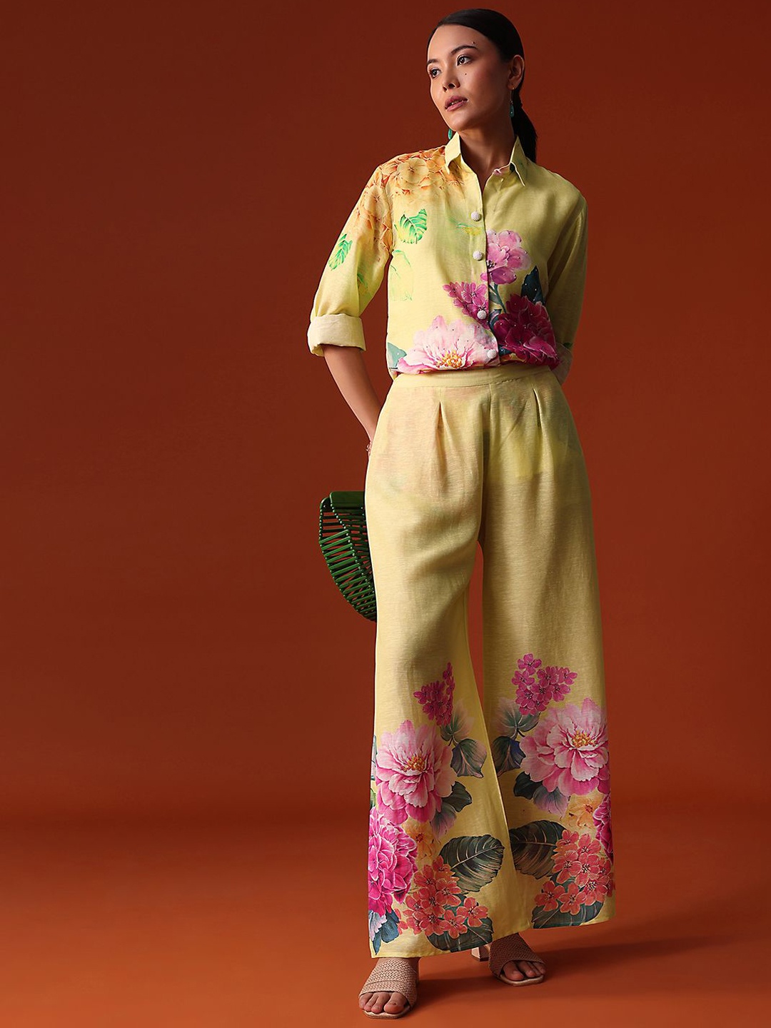 KALKI Fashion Floral Printed & Sequined Shirt Collar Shirt & Trouser With Inner, Green
KALKI Fashion Floral Printed & Sequined Shirt Collar Shirt & Trouser With Inner, Green