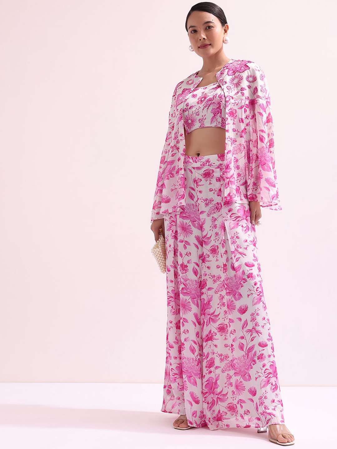 KALKI Fashion Floral Printed Square Neck Embellished Crop Top With Palazzo And Jacket, White
KALKI Fashion Floral Printed Square Neck Embellished Crop Top With Palazzo And Jacket, White