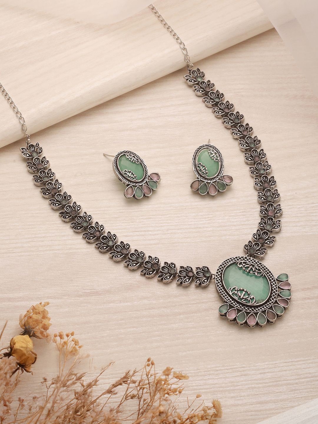 Saraf RS Jewellery Rhodium-Plated Stone Studded Floral Oxidised Necklace & Earrings, Silver
Saraf RS Jewellery Rhodium-Plated Stone Studded Floral Oxidised Necklace & Earrings, Silver