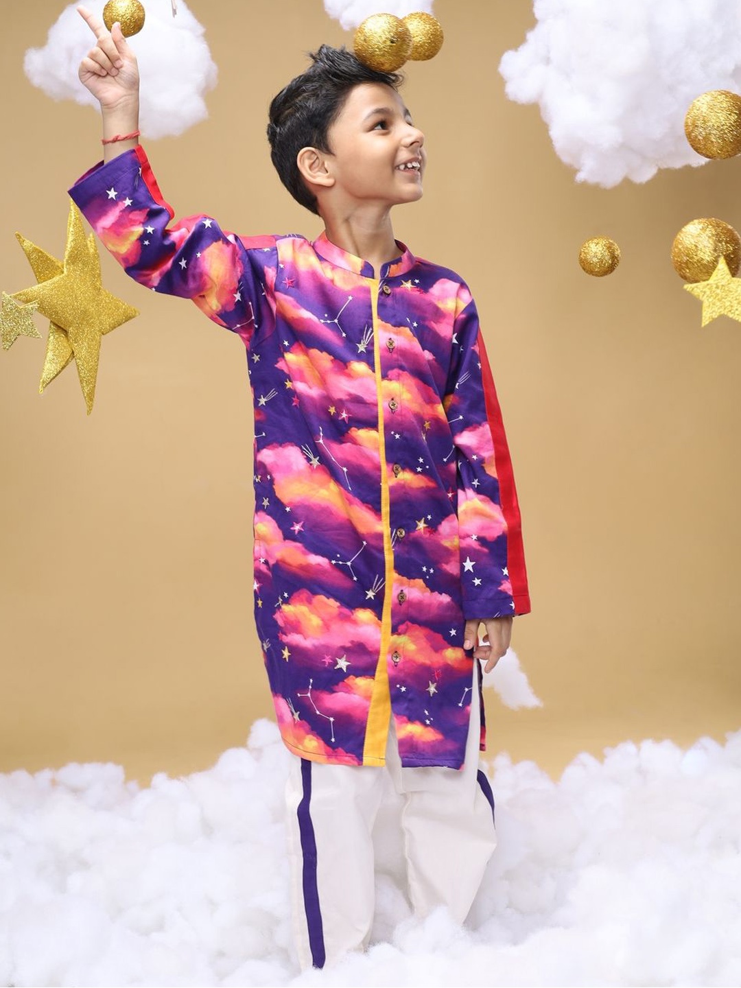 Little Shiro Boys Whisper Of The Dusk Printed Pure Cotton Kurta with Pyjamas, Purple
Little Shiro Boys Whisper Of The Dusk Printed Pure Cotton Kurta with Pyjamas, Purple