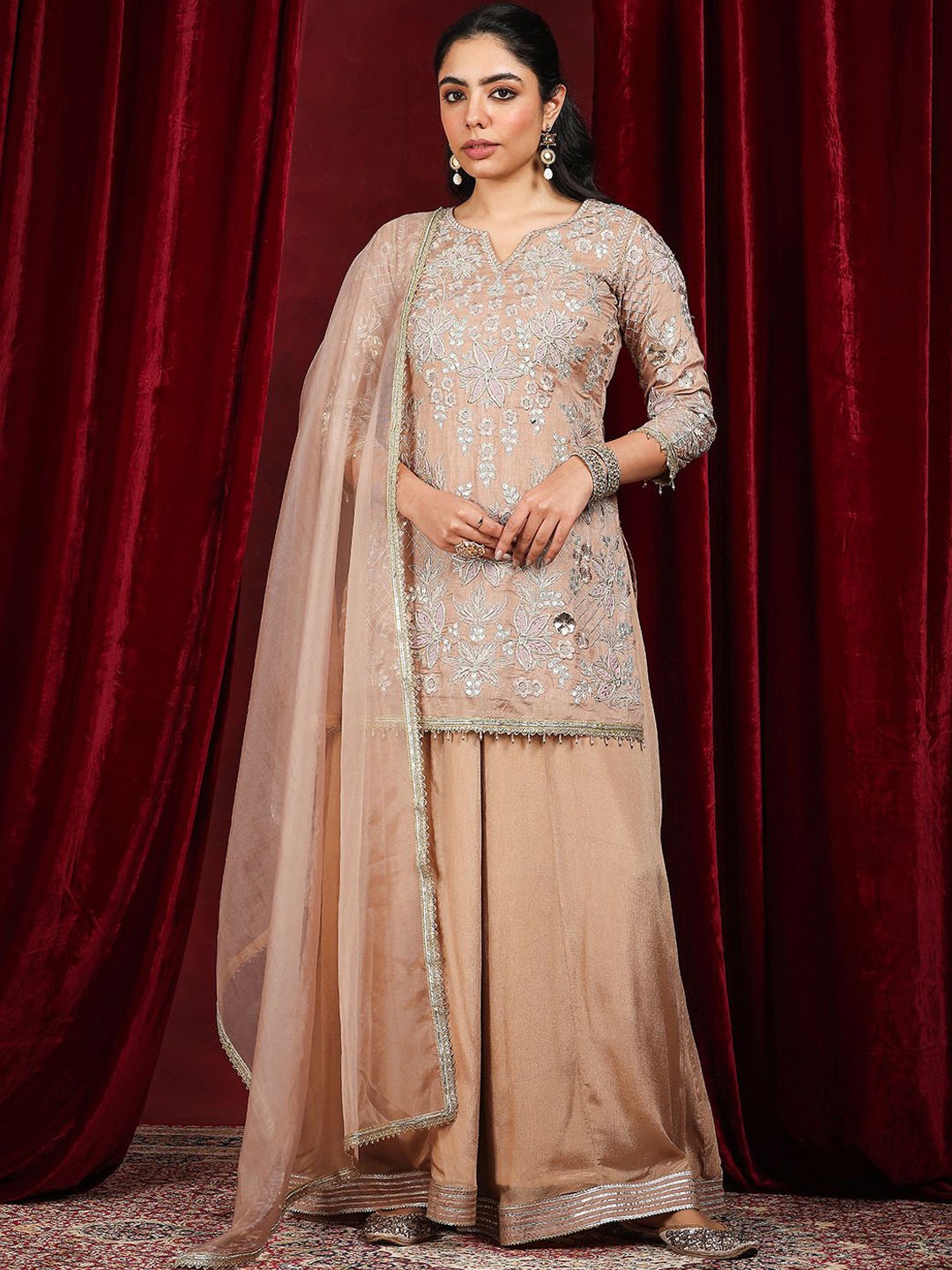 Libas Art Floral Embroidered Notch Neck Straight Kurta With Palazzos & Dupatta, Nude
Libas Art Floral Embroidered Notch Neck Straight Kurta With Palazzos & Dupatta, Nude