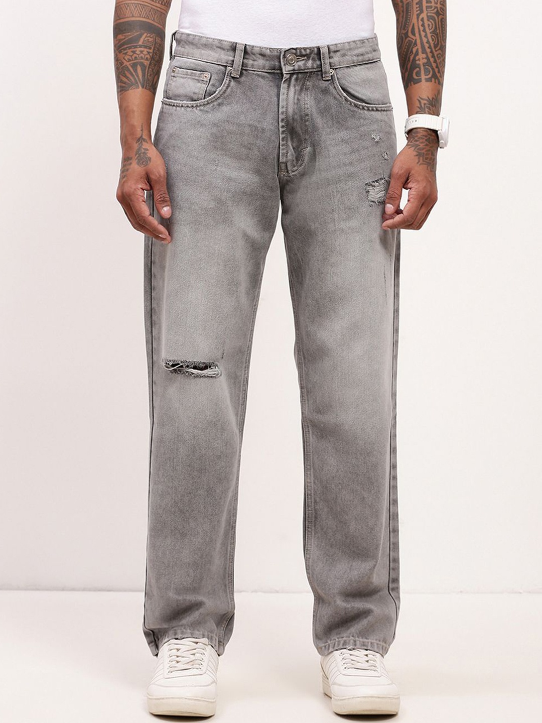 SHOWOFF Men Comfort Straight Fit Low-Rise Slash Knee Acid Wash Stretchable Jeans, Grey
SHOWOFF Men Comfort Straight Fit Low-Rise Slash Knee Acid Wash Stretchable Jeans, Grey