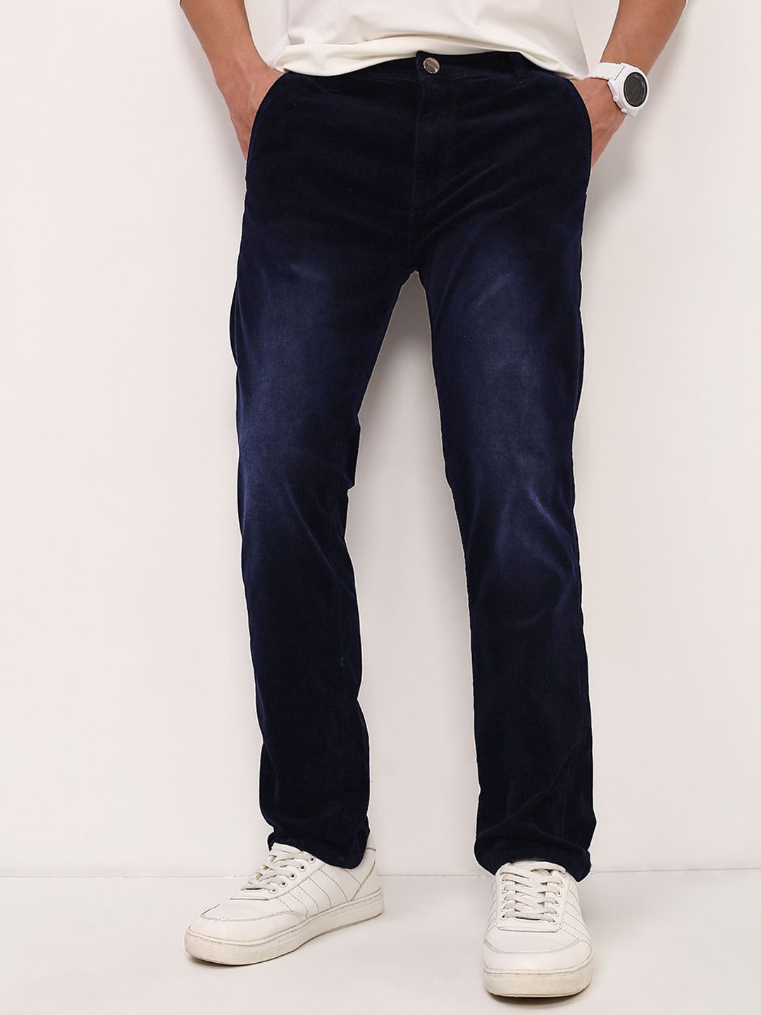 SHOWOFF Men Comfort Straight Fit Low-Rise Light Fade Acid Wash Stretchable Jeans, Navy blue
SHOWOFF Men Comfort Straight Fit Low-Rise Light Fade Acid Wash Stretchable Jeans, Navy blue