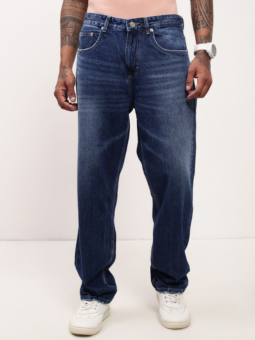 SHOWOFF Men Comfort Straight Fit Low-Rise Heavy Fade Acid Wash Stretchable Jeans, Blue
SHOWOFF Men Comfort Straight Fit Low-Rise Heavy Fade Acid Wash Stretchable Jeans, Blue