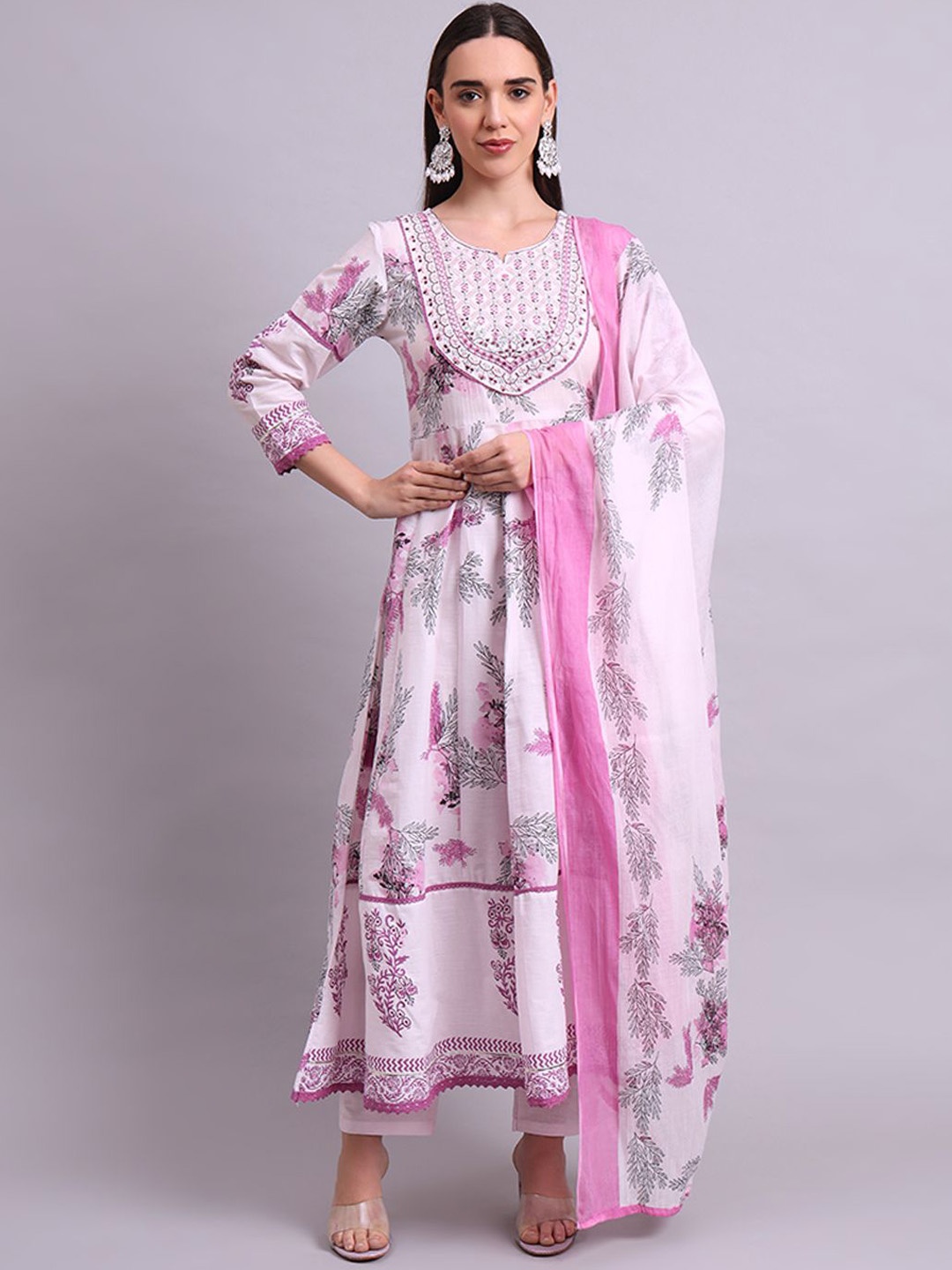 aayusika Floral Printed Thread Work Pure Cotton Anarkali Kurta With Trousers & Dupatta, Pink
aayusika Floral Printed Thread Work Pure Cotton Anarkali Kurta With Trousers & Dupatta, Pink