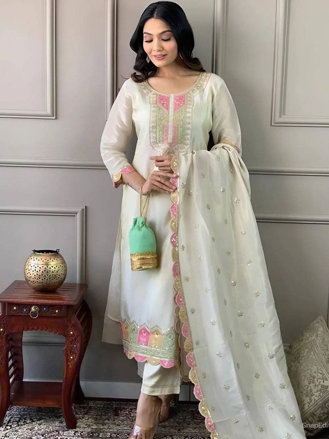 Siya Fashion Floral Embroidered Sequinned Straight Kurta with Trousers and Dupatta, White
Siya Fashion Floral Embroidered Sequinned Straight Kurta with Trousers and Dupatta, White