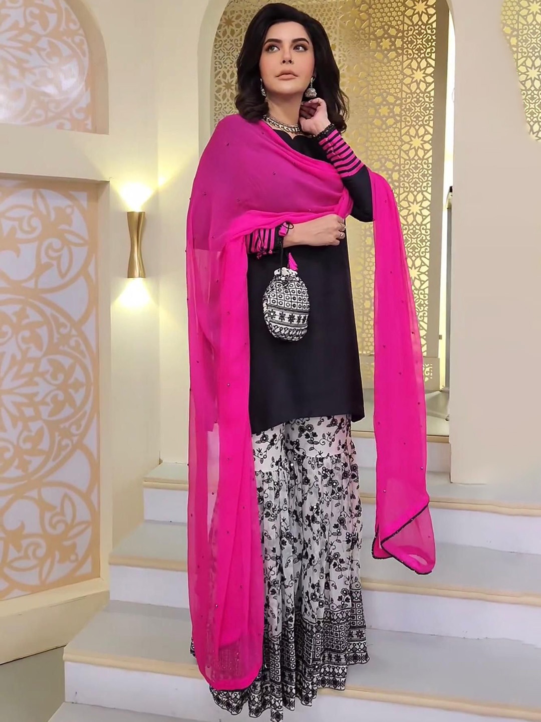 ZIBLON Floral Embroidered Georgette Sweetheart Neck kurta With Sharara And Dupatta, Black
ZIBLON Floral Embroidered Georgette Sweetheart Neck kurta With Sharara And Dupatta, Black