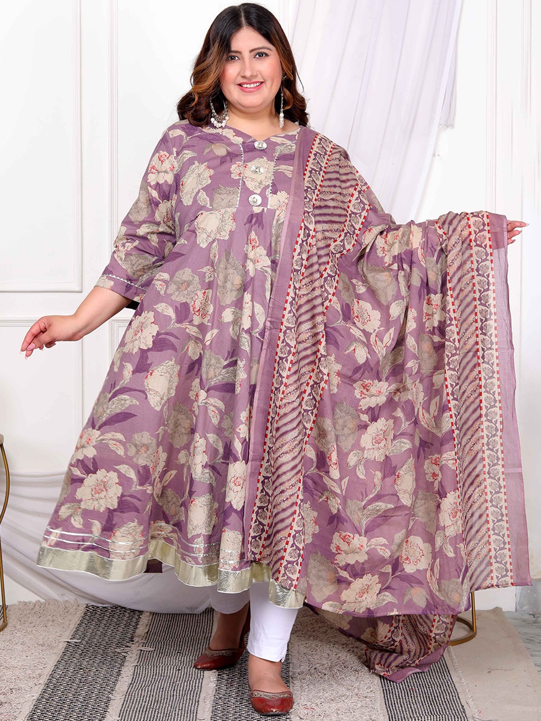 MIRAVAN Plus Size Floral Printed Gotta Patti Work Pure Cotton Anarkali Kurta And Dupatta, Purple
MIRAVAN Plus Size Floral Printed Gotta Patti Work Pure Cotton Anarkali Kurta And Dupatta, Purple