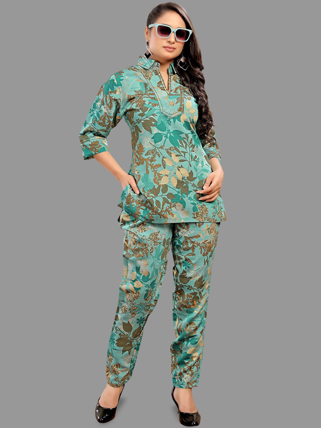 PANGHAT COLLECTION Floral Printed Chanderi Cotton Shirt Collar Kurta With Trousers, Blue
PANGHAT COLLECTION Floral Printed Chanderi Cotton Shirt Collar Kurta With Trousers, Blue