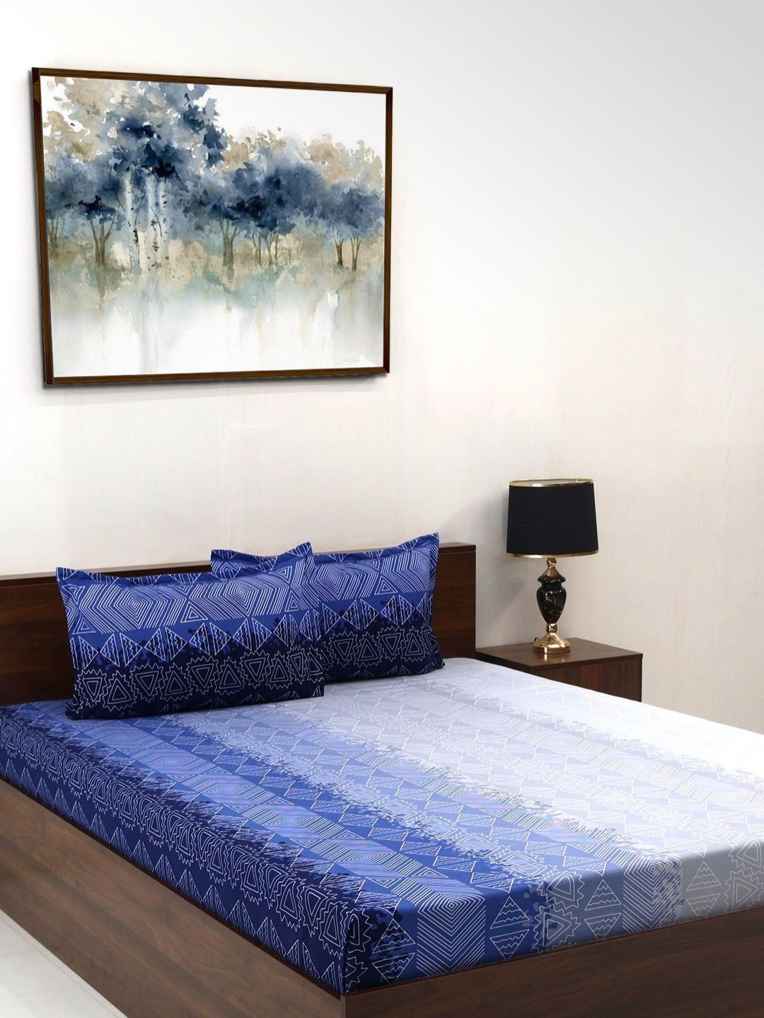 Steve & Anderson Elevate Blue Geometric Printed 164 TC Queen Bedsheet Set 2.24 m X 2.54 m
Steve & Anderson Elevate Blue Geometric Printed 164 TC Queen Bedsheet Set 2.24 m X 2.54 m
