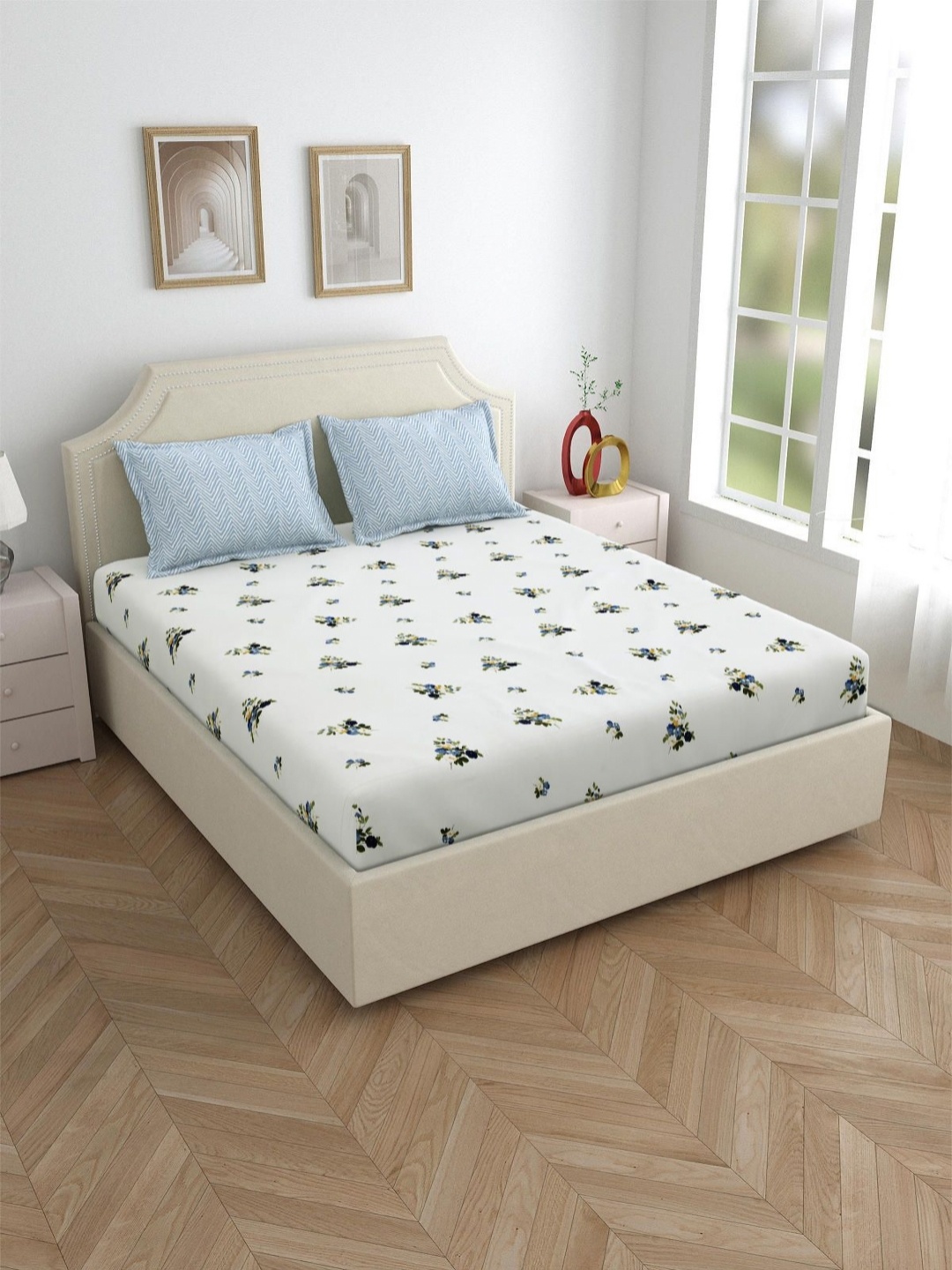 Aura Bliss White & Blue Printed 180 TC Pure Cotton King Bedsheet Set 2.74 m X 2.74 m
Aura Bliss White & Blue Printed 180 TC Pure Cotton King Bedsheet Set 2.74 m X 2.74 m