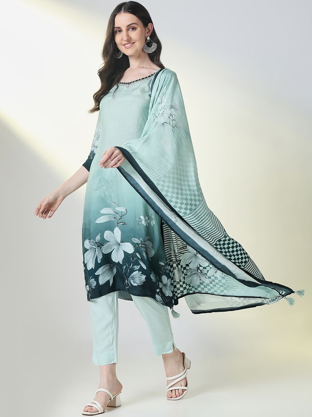 SHOWOFF Floral Printed Mirror Work Straight Kurta With Trousers & Dupatta, Sea green
SHOWOFF Floral Printed Mirror Work Straight Kurta With Trousers & Dupatta, Sea green