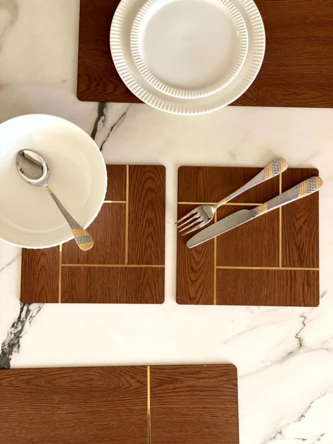 Mason Home Solgold Brown and Gold-Toned Set of 2 Geometric Printed Square Table Mats
Mason Home Solgold Brown and Gold-Toned Set of 2 Geometric Printed Square Table Mats