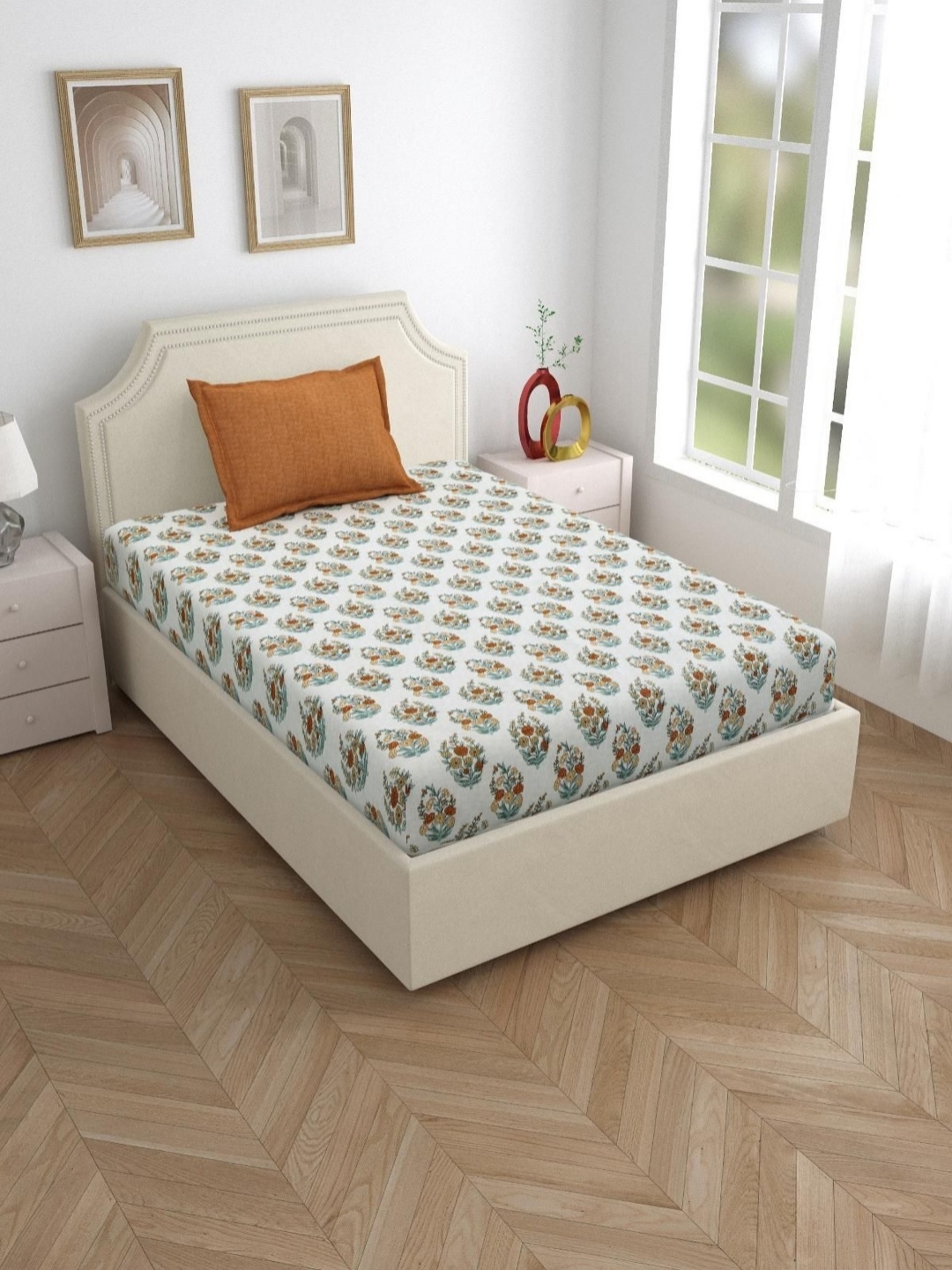 Aura Gulmohar Brown Floral Printed Pure Cotton120 TC Single Bedsheet Set 2.28 m X 1.50 m, White
Aura Gulmohar Brown Floral Printed Pure Cotton120 TC Single Bedsheet Set 2.28 m X 1.50 m, White