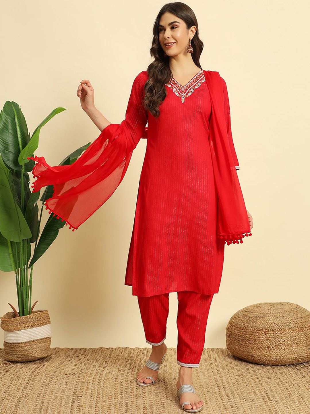 V.S.Creation Floral Embroidered V-Neck Straight Kurta With Trousers And Dupatta, Red
V.S.Creation Floral Embroidered V-Neck Straight Kurta With Trousers And Dupatta, Red