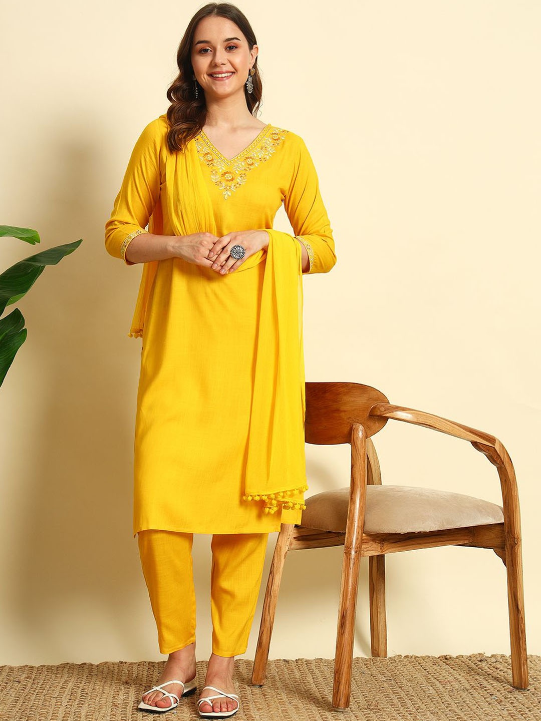 V.S.Creation Floral Embroidered V-Neck Straight Kurta With Trousers And Dupatta, Yellow
V.S.Creation Floral Embroidered V-Neck Straight Kurta With Trousers And Dupatta, Yellow