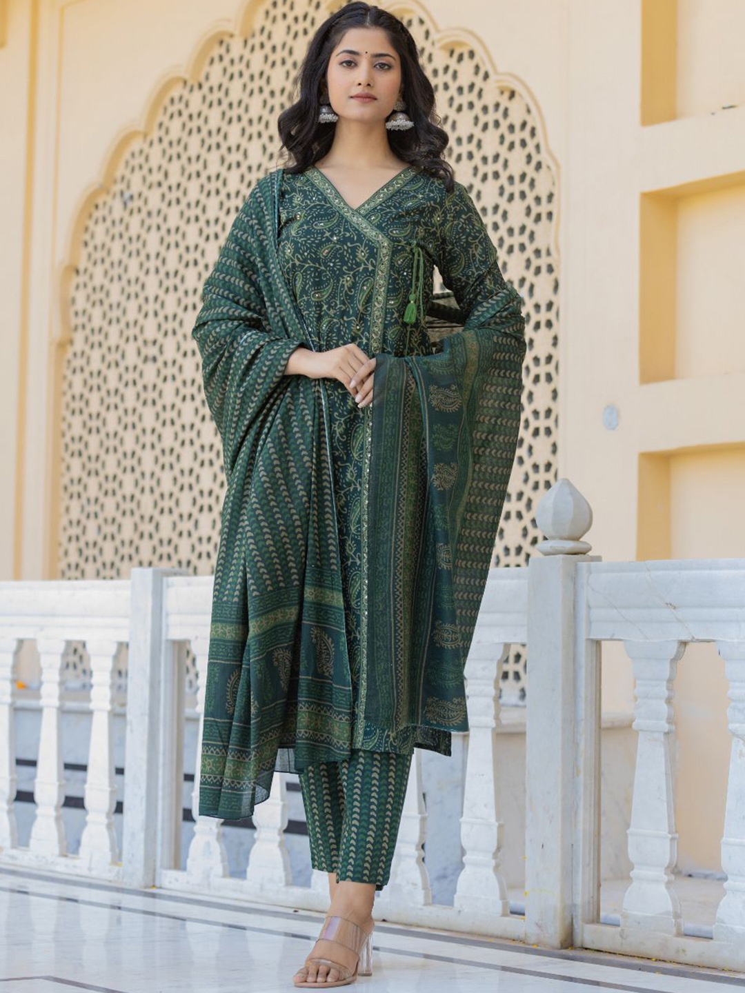 AARDRAA Ethnic Motifs Printed Pure Cotton Straight Kurta With Trousers And Dupatta, Green
AARDRAA Ethnic Motifs Printed Pure Cotton Straight Kurta With Trousers And Dupatta, Green