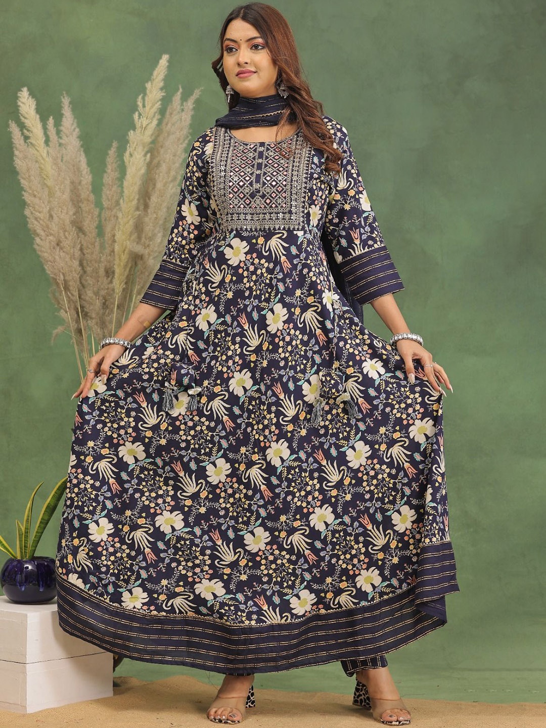 KALINI Floral Printed Thread Work Anarkali Kurta With Trousers And Dupatta, Navy blue
KALINI Floral Printed Thread Work Anarkali Kurta With Trousers And Dupatta, Navy blue