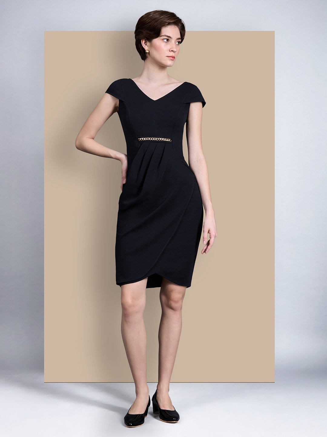 Chemistry Women Solid V Neck Cap Sleeves Polyester Side Pocketed Knee Long Work wear Dress, Black
Chemistry Women Solid V Neck Cap Sleeves Polyester Side Pocketed Knee Long Work wear Dress, Black