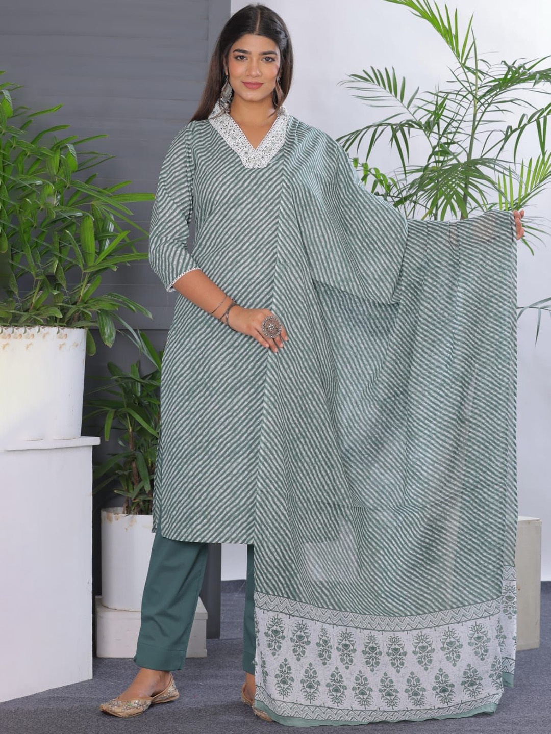 KALINI Women Leheriya Printed Regular Pure Cotton Kurta with Trousers & With Dupatta, Green
KALINI Women Leheriya Printed Regular Pure Cotton Kurta with Trousers & With Dupatta, Green