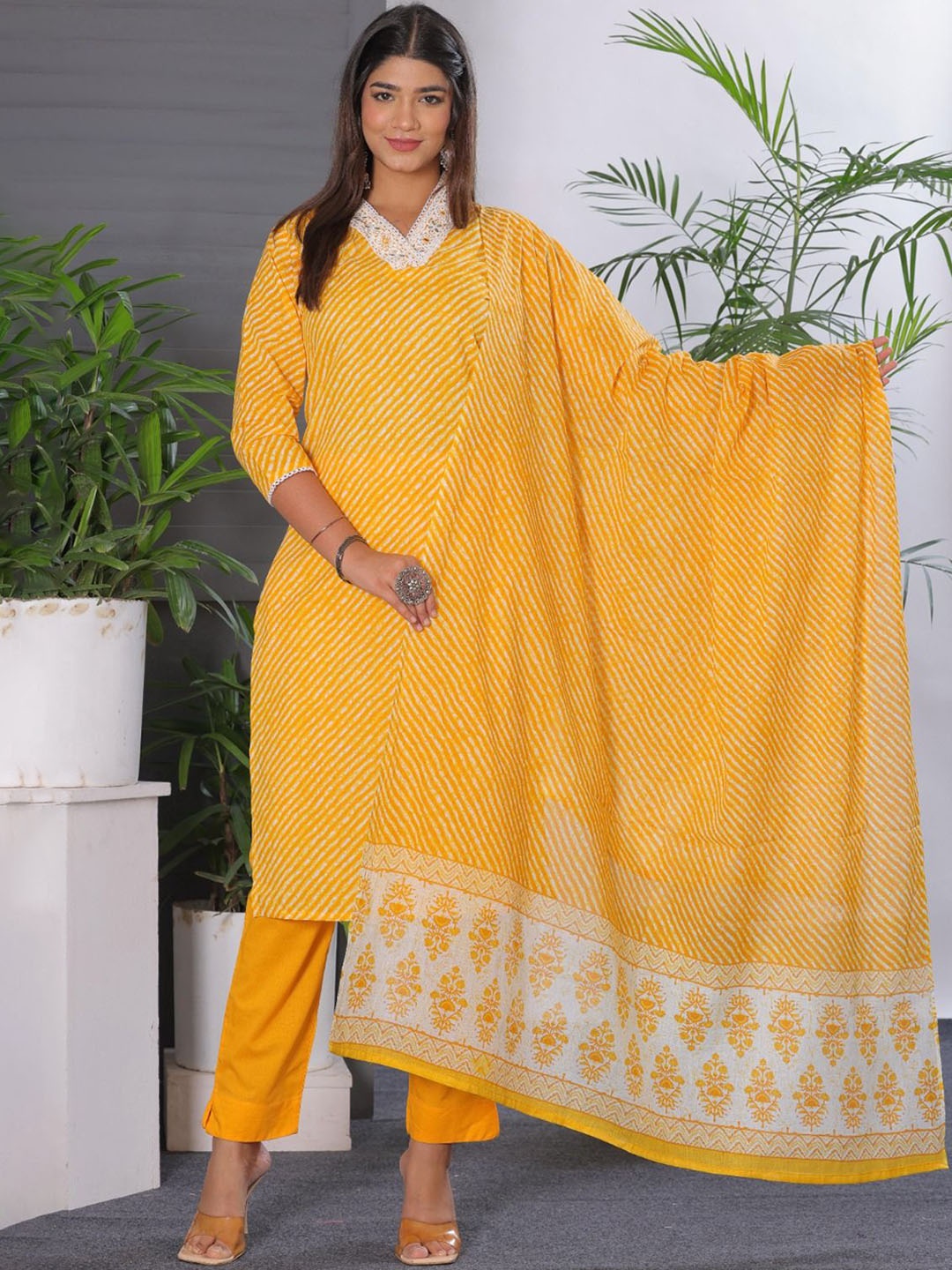KALINI Women Leheriya Printed Regular Thread Work Pure Cotton Kurta with Trousers & With Dupatta, Yellow
KALINI Women Leheriya Printed Regular Thread Work Pure Cotton Kurta with Trousers & With Dupatta, Yellow