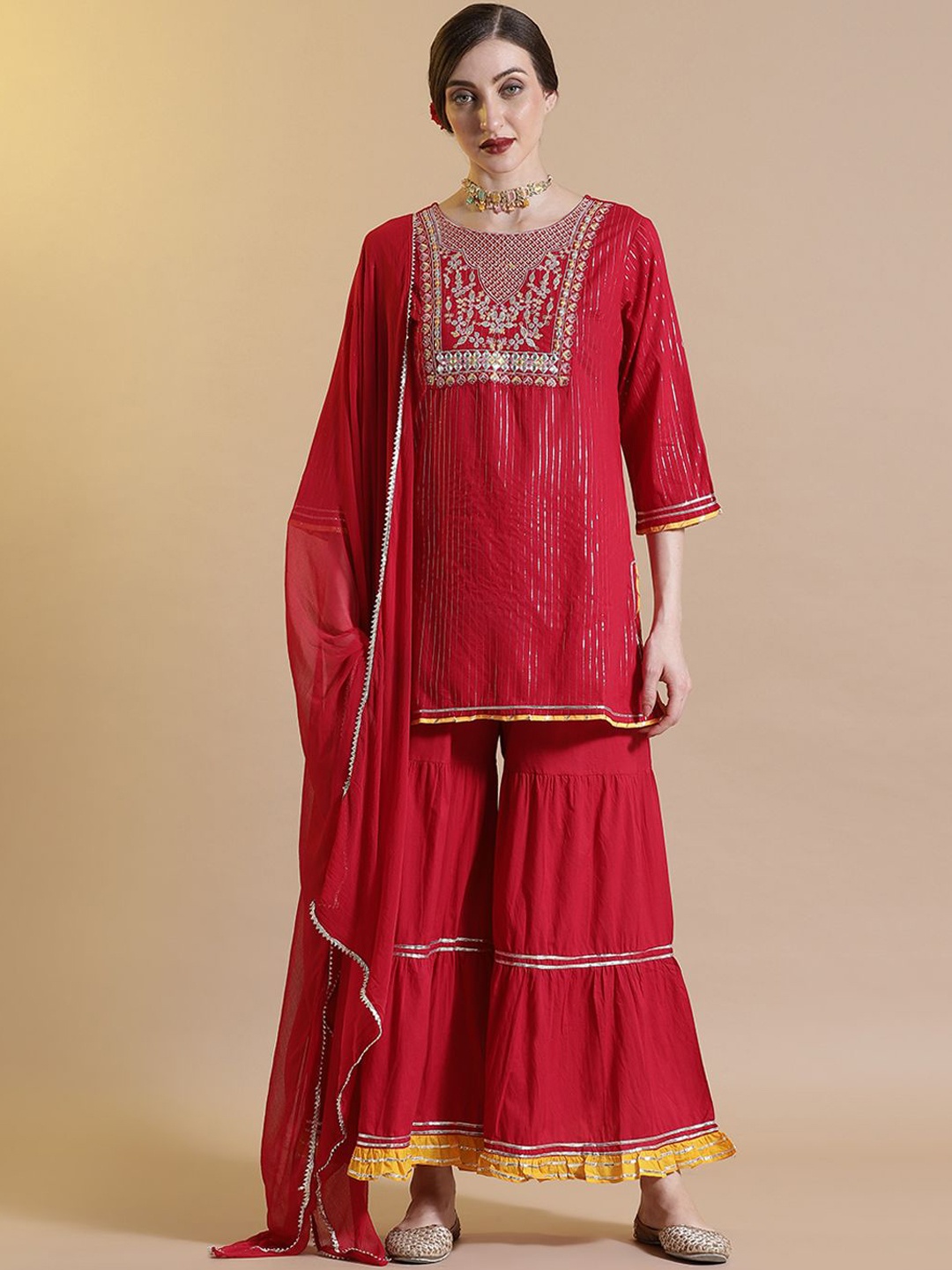 STYLEBAAZI Ethnic Motifs Yoke Design Pure Cotton Kurta With Sharara And Dupatta, Red
STYLEBAAZI Ethnic Motifs Yoke Design Pure Cotton Kurta With Sharara And Dupatta, Red