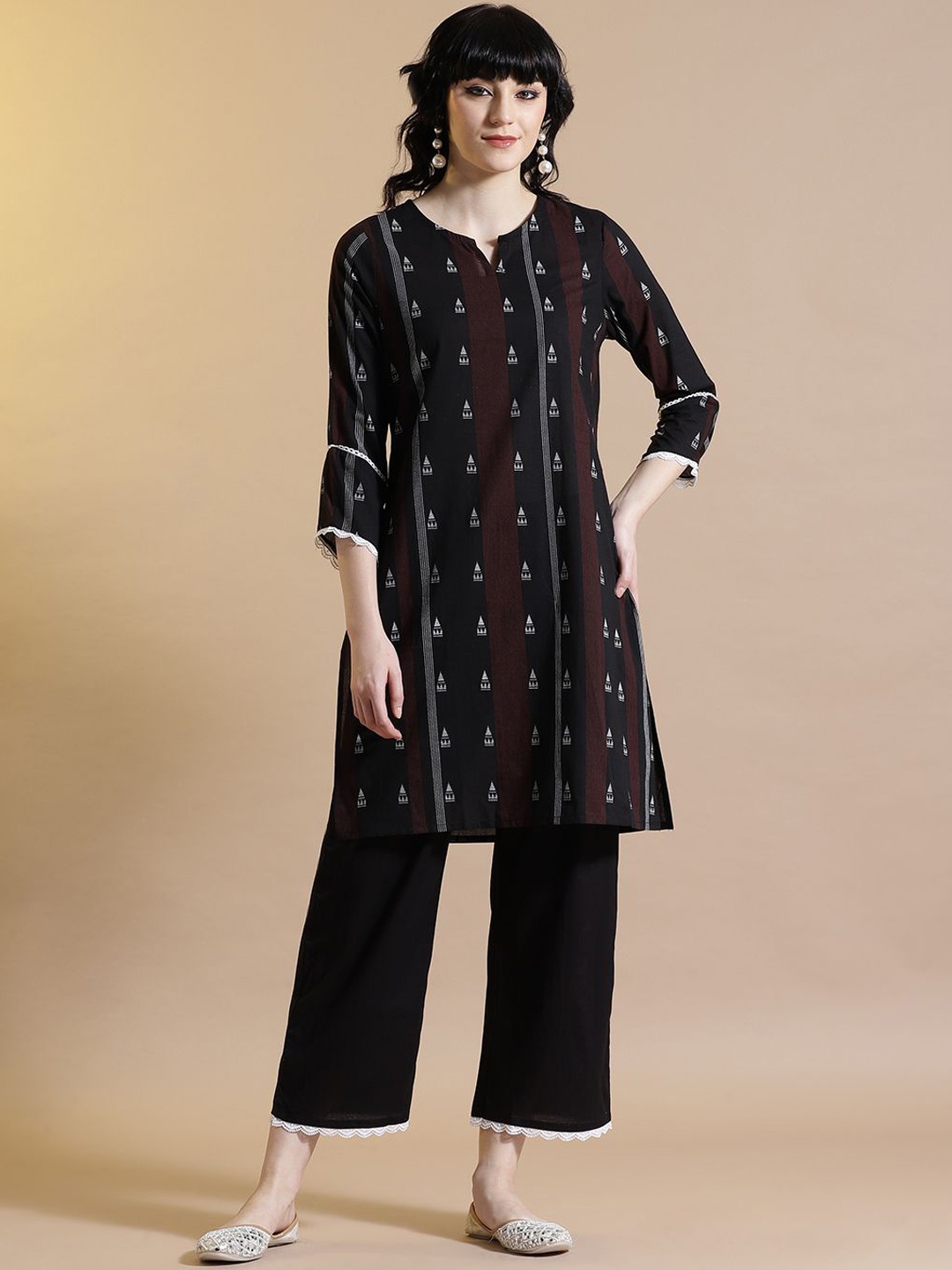 STYLEBAAZI Geometric Printed Notch Neck Pure Cotton Straight Kurta With Palazzos, Black
STYLEBAAZI Geometric Printed Notch Neck Pure Cotton Straight Kurta With Palazzos, Black