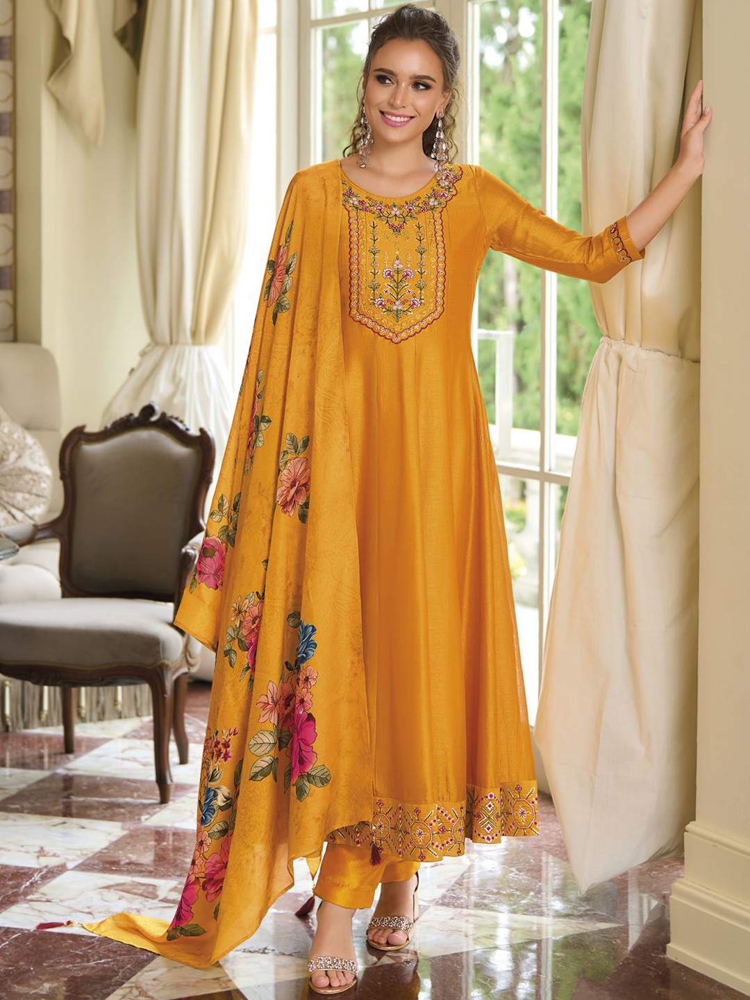 VredeVogel Ethnic Motifs Embroidered Round Neck Anarkali Kurta With Trouser & Dupatta, Yellow
VredeVogel Ethnic Motifs Embroidered Round Neck Anarkali Kurta With Trouser & Dupatta, Yellow