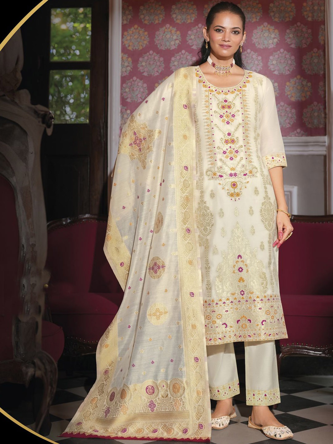 VredeVogel Ethnic Motifs Woven Design Jacquard Silk Kurta With Trouser And Dupatta, Cream
VredeVogel Ethnic Motifs Woven Design Jacquard Silk Kurta With Trouser And Dupatta, Cream