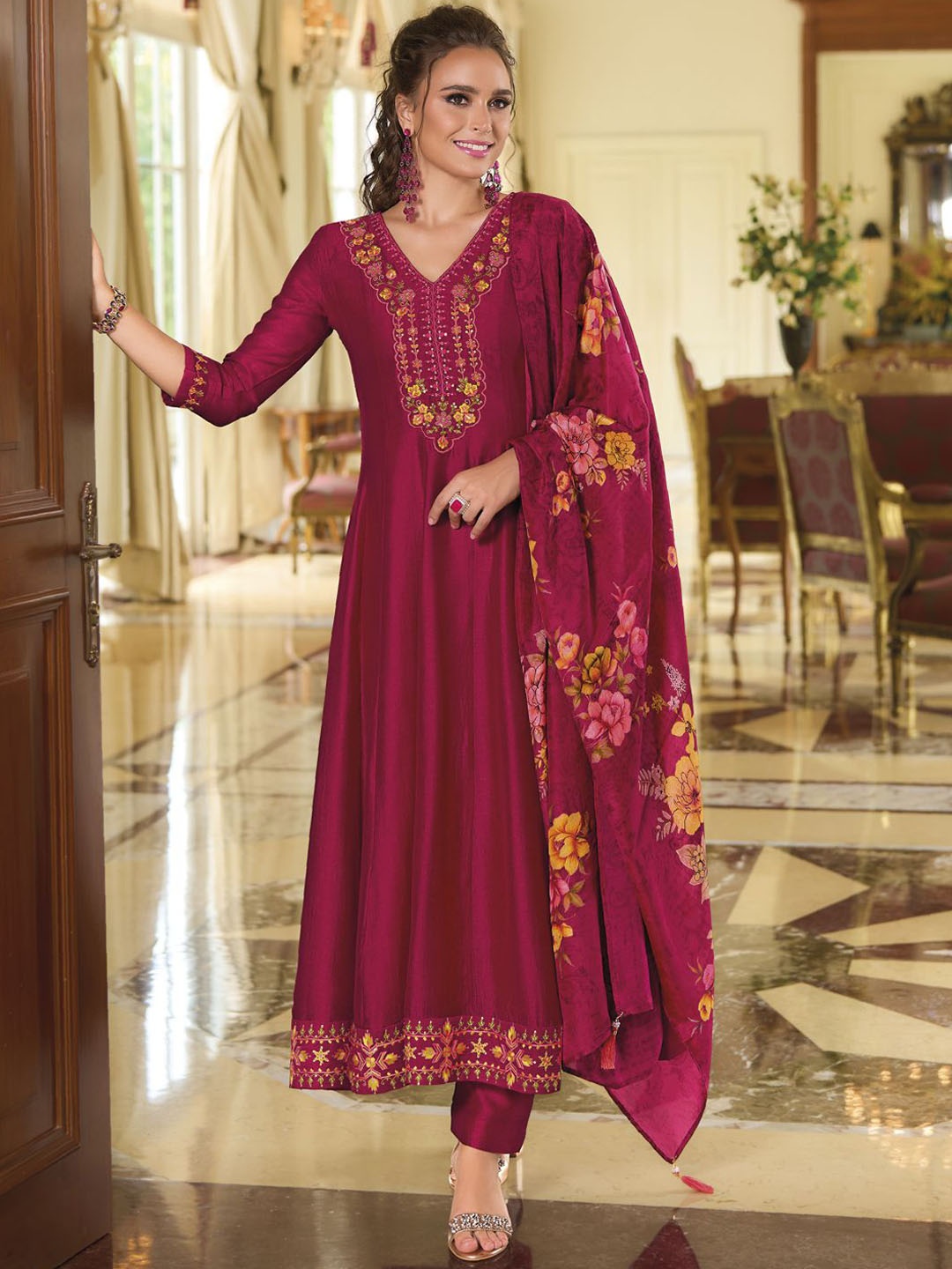 VredeVogel Floral Embroidered Sequinned V-Neck Anarkali Kurta With Trouser And Dupatta, Pink
VredeVogel Floral Embroidered Sequinned V-Neck Anarkali Kurta With Trouser And Dupatta, Pink