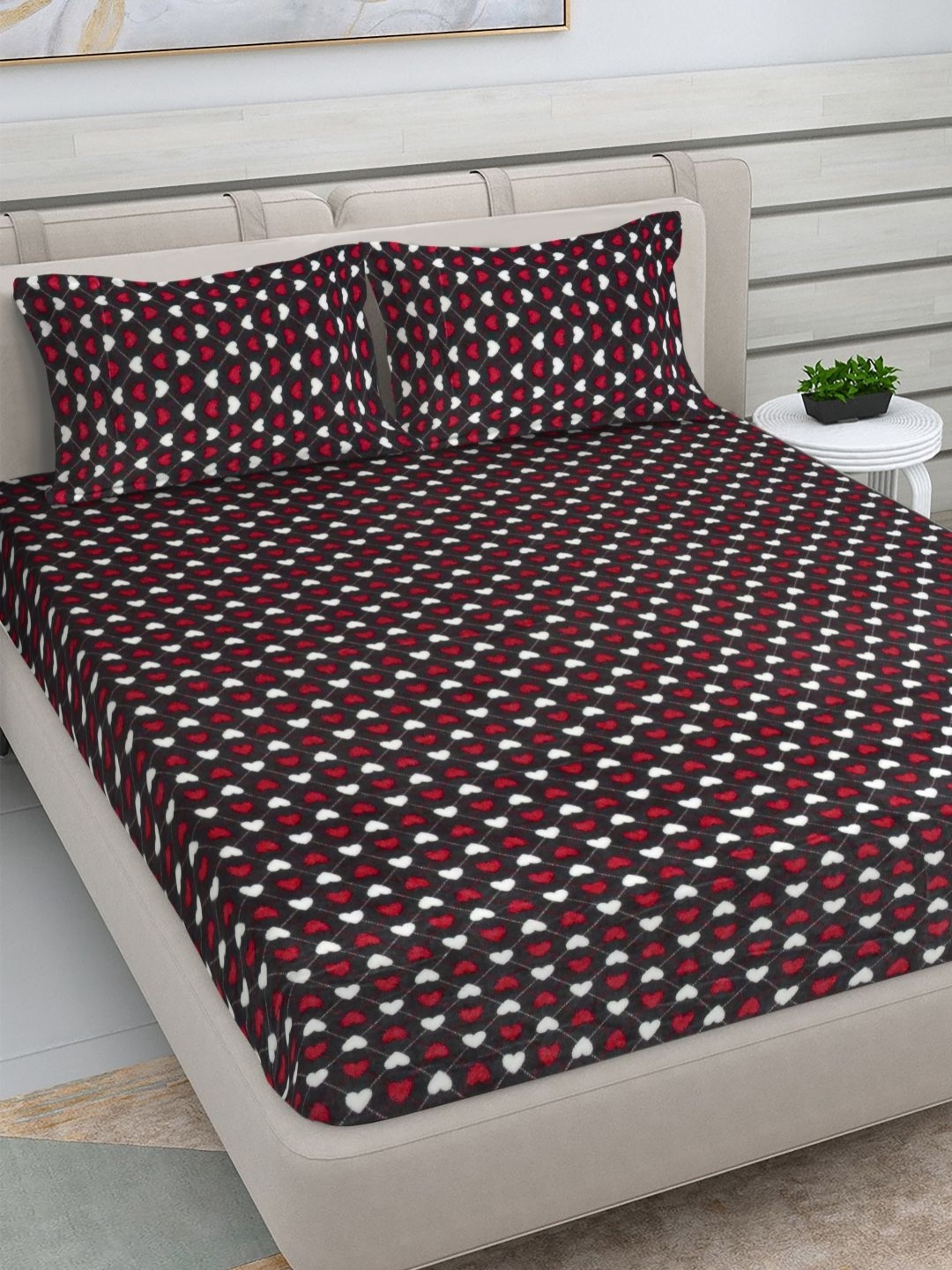 FABINALIV Black Conversational Printed Woollen 300 TC King Bedsheet Set-2.50 m x 2.25 m
FABINALIV Black Conversational Printed Woollen 300 TC King Bedsheet Set-2.50 m x 2.25 m