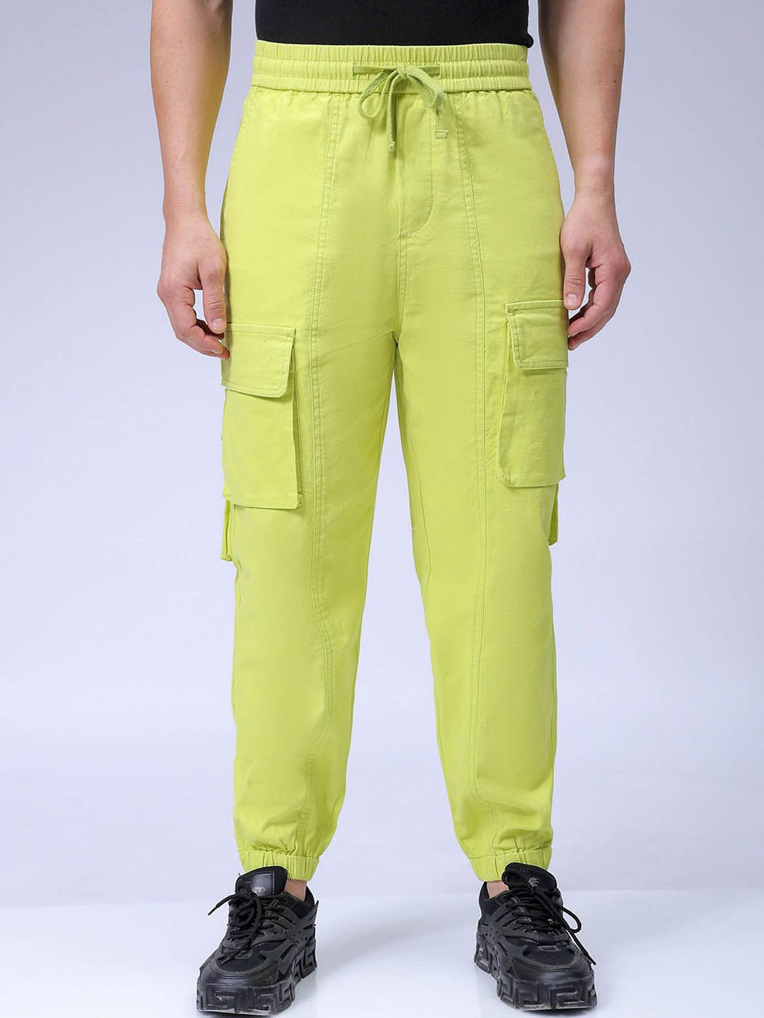 The Indian Garage Co Men Loose Fit Mid-Rise Pure Cotton Cargos Joggers, Lime green
The Indian Garage Co Men Loose Fit Mid-Rise Pure Cotton Cargos Joggers, Lime green