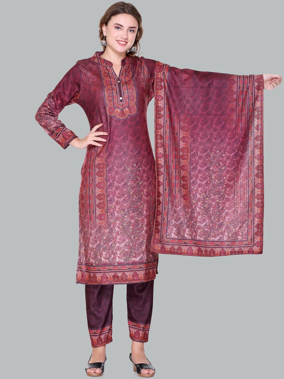 Pink Berry Floral Printed Mandarin Collar Straight Kurta With Trousers And Dupatta, Maroon
Pink Berry Floral Printed Mandarin Collar Straight Kurta With Trousers And Dupatta, Maroon