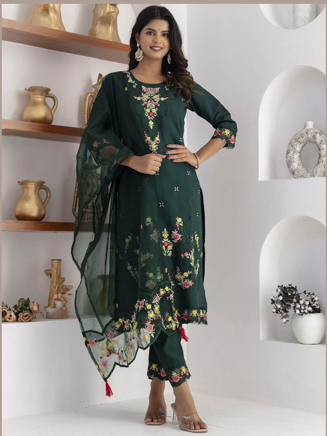 VredeVogel Floral Embroidered Round Neck Straight Kurta With Trouser And Dupatta, Green
VredeVogel Floral Embroidered Round Neck Straight Kurta With Trouser And Dupatta, Green